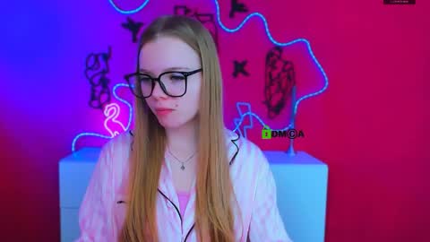 mary skiny online show from April 4, 5:27 am