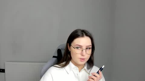 Alice online show from April 30, 6:42 am