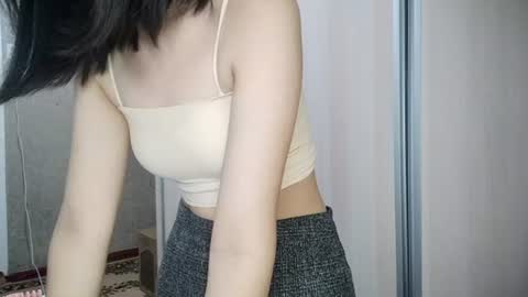 Snapshot of marybellegalaviz chatting on June 24, 11:09 am Lily online show from June 24, 11:09 am