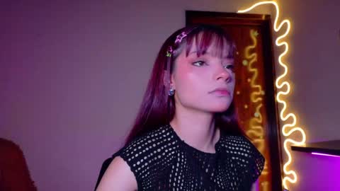 Snapshot of maryberry__ chatting on June 10, 5:07 am online show from June 10, 5:07 am