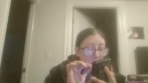 Snapshot of maryjaneflowers chatting on March 23, 10:58 pm maryjaneflowers online show from March 23, 10:58 pm