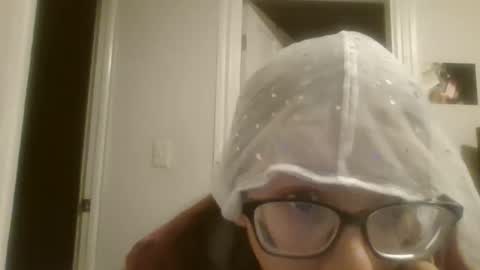 Snapshot of maryjaneflowers chatting on March 27, 9:21 am maryjaneflowers online show from March 27, 9:21 am