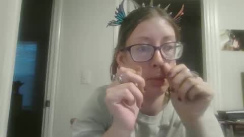 Snapshot of maryjaneflowers chatting on March 30, 11:00 am maryjaneflowers online show from March 30, 11:00 am