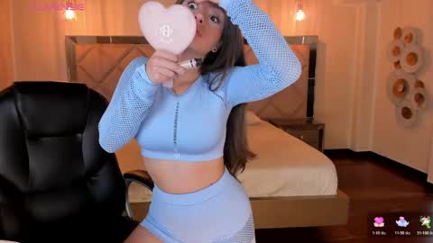 Snapshot of marylewis_ chatting on April 7, 1:00 pm Mary online show from April 7, 1:00 pm
