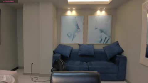 Snapshot of marylewis_ chatting on May 15, 11:17 am Mary online show from May 15, 11:17 am