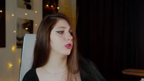 Mary Miller online show from December 2, 9:36 am