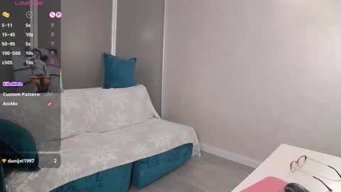 Mary online show from November 15, 5:20 pm