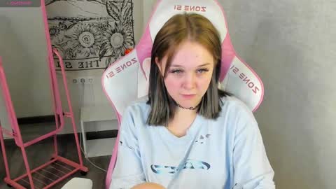 Snapshot of maryshiotta chatting on March 5, 4:13 am Mary online show from March 5, 4:13 am