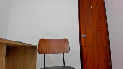 3 online show from April 16, 7:58 pm