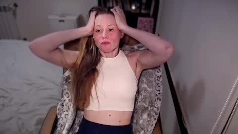 Mary online show from April 16, 8:42 pm