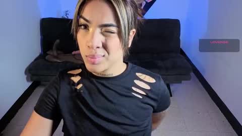 maryybellax online show from November 23, 10:42 pm