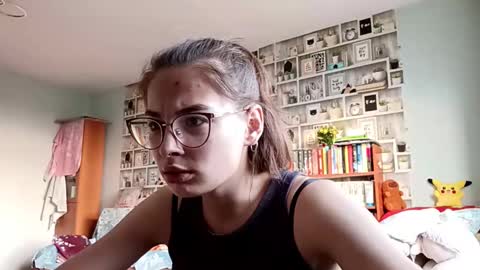 Kelly online show from April 13, 9:04 am