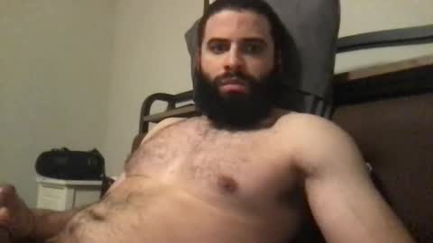 Snapshot of mascbeef95 chatting on March 3, 5:57 am mascbeef95 online show from March 3, 5:57 am