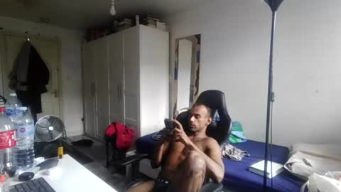 Snapshot of mascbunny chatting on August 6, 12:40 pm mascbunny online show from August 6, 12:40 pm