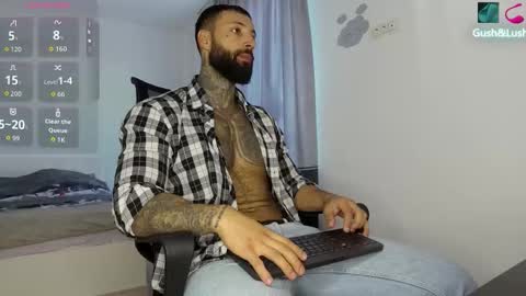 masculineguy69 online show from October 10, 7:07 am