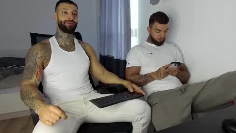 masculineguy69 online show from October 14, 6:47 am