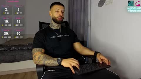 masculineguy69 online show from October 26, 5:24 am