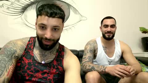 Snapshot of masculineguy69 chatting on April 26, 9:34 pm masculineguy69 online show from April 26, 9:34 pm