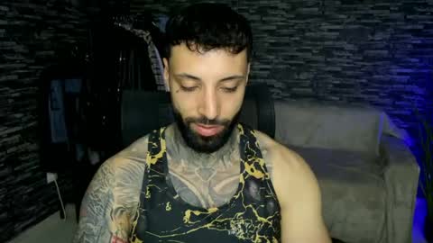 Snapshot of masculineguy69 chatting on May 7, 8:47 pm masculineguy69 online show from May 7, 8:47 pm