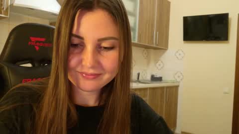 Snapshot of masha_queen chatting on February 18, 7:30 pm Masha online show from February 18, 7:30 pm