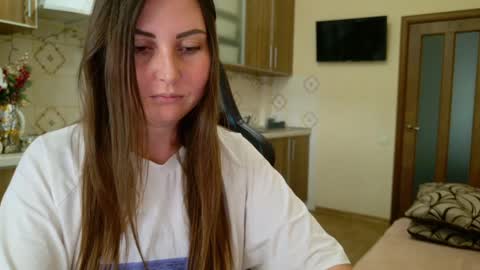 Snapshot of masha_queen chatting on April 16, 4:19 pm Masha online show from April 16, 4:19 pm