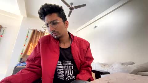 Mask Boy online show from December 20, 4:20 am