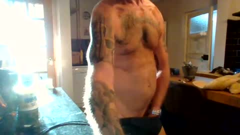 Masked Masturbation Couple online show from July 8, 5:23 am