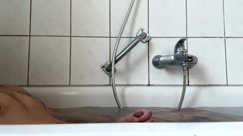 maskeddmann online show from December 20, 11:10 am