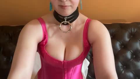 maskedflirt3 online show from April 14, 9:54 pm