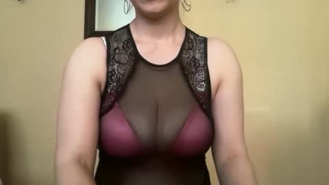 maskedflirt3 online show from April 17, 9:51 pm