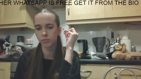 Extreme Couple online show from December 14, 8:51 pm