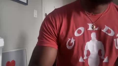 Snapshot of maskedmanblacc chatting on October 26, 6:47 pm maskedmanblacc online show from October 26, 6:47 pm