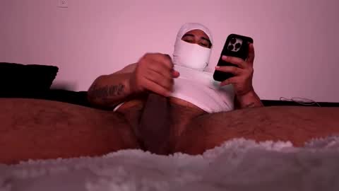 Snapshot of maskedupbby chatting on April 14, 9:59 am maskedupbby online show from April 14, 9:59 am