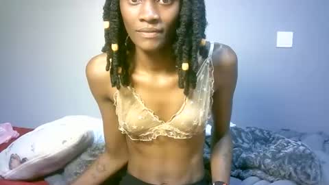 maskgang001 online show from September 22, 2:46 am