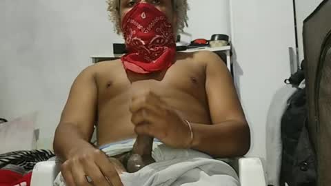 Snapshot of maski_77 chatting on August 9, 1:29 am jameson mask online show from August 9, 1:29 am
