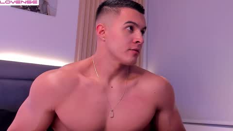 Mason Bennet online show from November 28, 11:07 pm