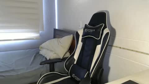 massimo online show from December 7, 3:19 pm