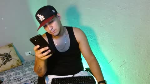 massimo_vidal online show from November 13, 8:52 pm