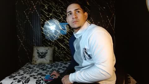 Snapshot of massimo_vidal chatting on February 7, 11:58 am massimo_vidal online show from February 7, 11:58 am