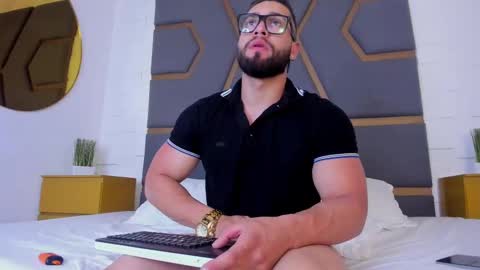 Massimo online show from September 30, 3:44 am