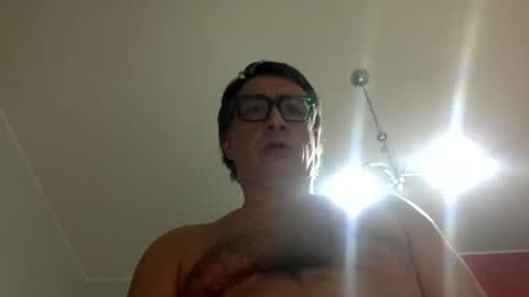 Snapshot of massimoxsempre chatting on December 10, 12:39 am massimoxsempre online show from December 10, 12:39 am