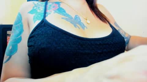 kimmy online show from April 24, 8:28 am