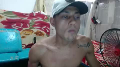 Snapshot of master_anfe420 chatting on May 10, 10:48 pm master_anfe420 online show from May 10, 10:48 pm