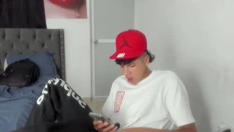 Snapshot of master_billy1 chatting on May 20, 5:24 am master_billy1 online show from May 20, 5:24 am