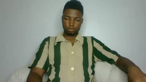 Snapshot of master_kael chatting on April 6, 10:54 pm Master Kael online show from April 6, 10:54 pm