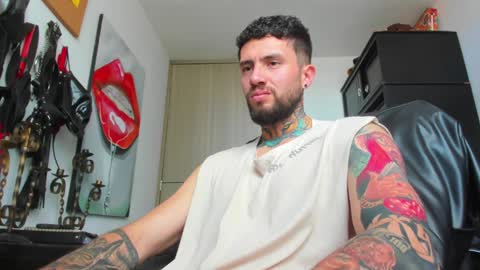 steven  online show from January 29, 8:56 pm