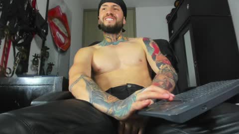 steven  online show from February 6, 12:11 am