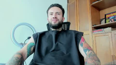 Snapshot of master_steven_01 chatting on May 22, 3:17 pm steven online show from May 22, 3:17 pm