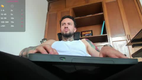 Snapshot of master_steven_01 chatting on June 3, 4:56 pm steven online show from June 3, 4:56 pm