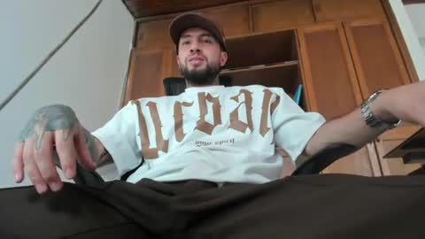 Snapshot of master_steven_01 chatting on June 10, 3:11 pm steven online show from June 10, 3:11 pm